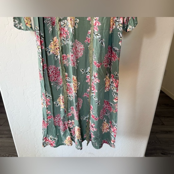 Angie|Boho Floral Green Kimono Duster,open front longline,lace crotchet trim•Med - Picture 5 of 12
